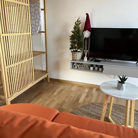 Airport Gate 25 Apartment Ledine Ngoại thất bức ảnh