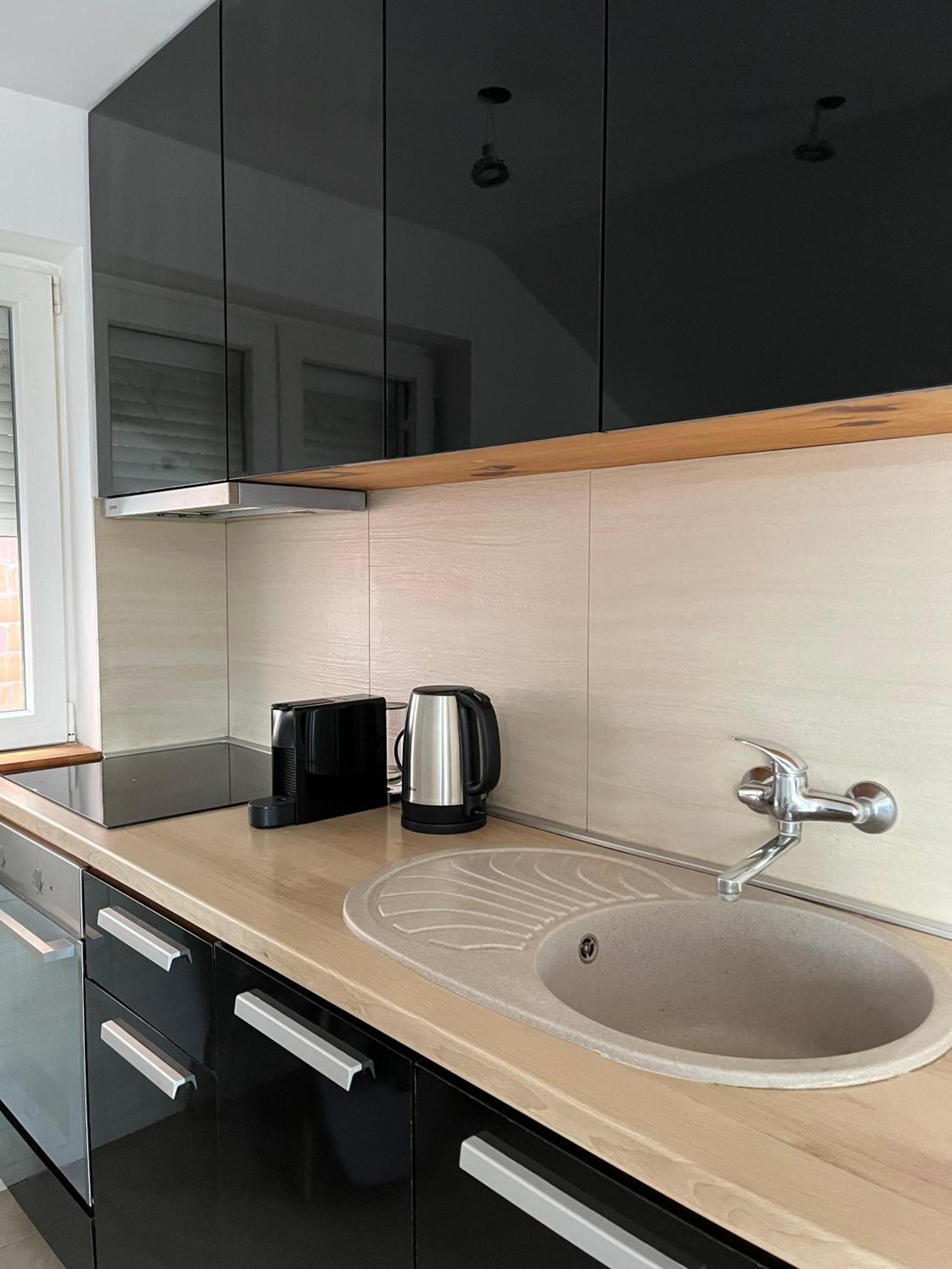 Airport Gate 25 Apartment Ledine Ngoại thất bức ảnh